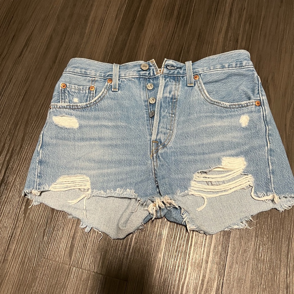 LEVI 501 Wedgie Short. Size 25